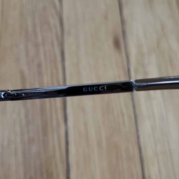 Authentic Gucci Mirror Aviator Sunglasses - Picture 4 of 9